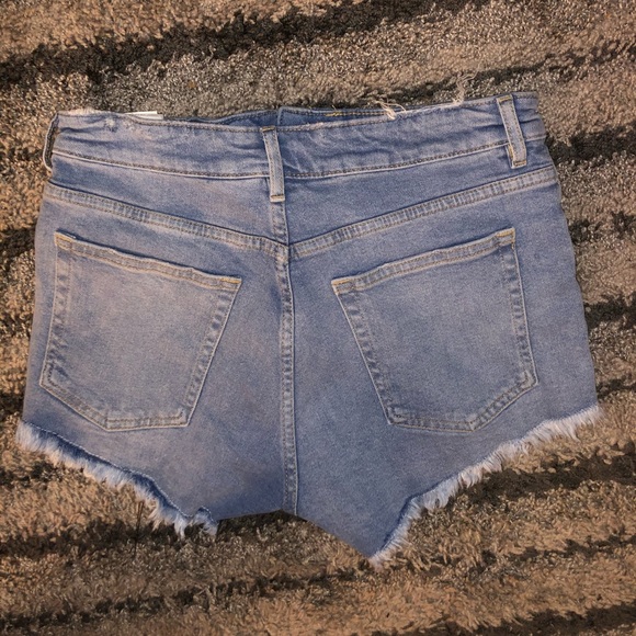 Blue jean Divided shorts - Picture 4 of 4